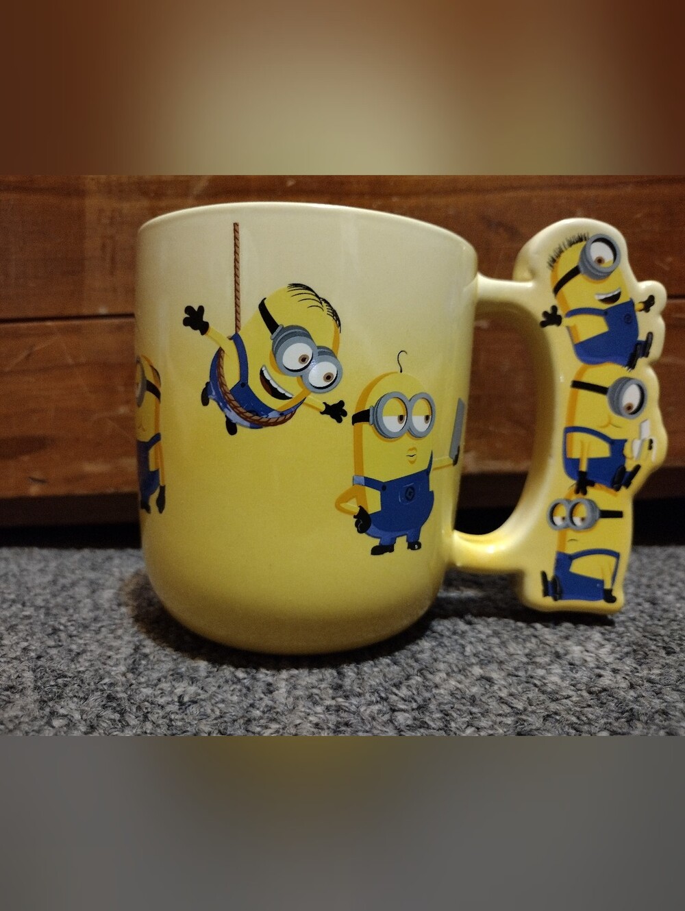Minions Ceramic Mug with Character Handle              17 OZ